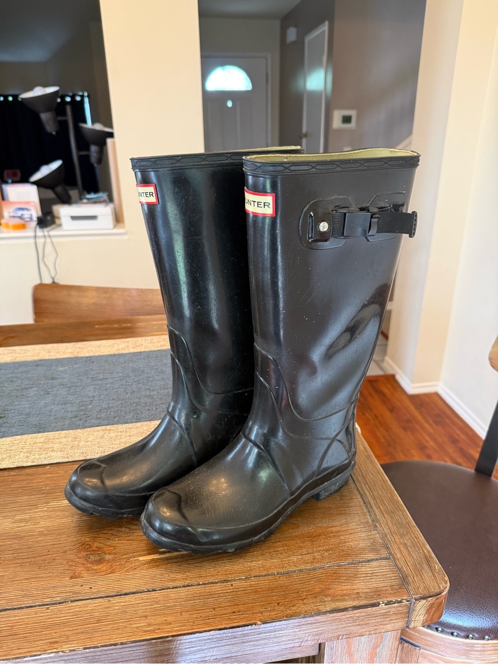 Hunter Women's Original Tall Gloss Rain Boots - Size 7 (FAIR CONDITION)